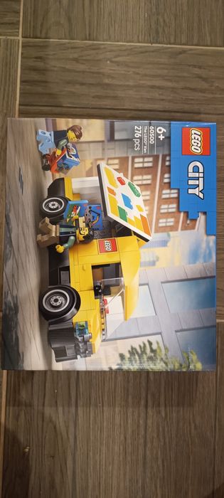 Lego City 60500 - The Lego Van