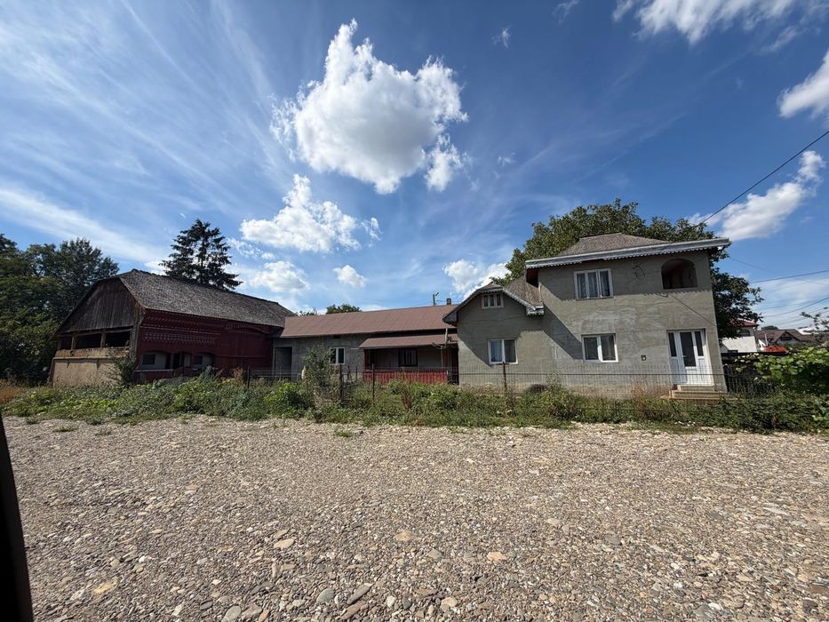 Casa+teren de vanzare