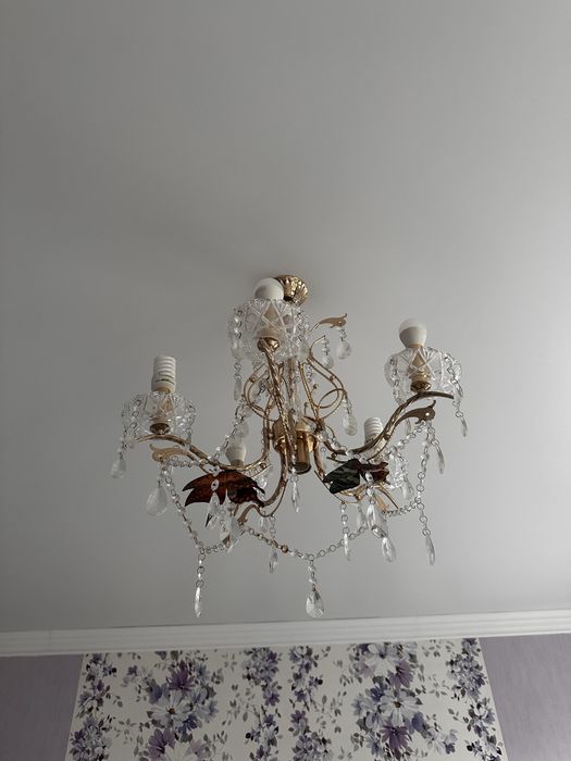 Продам люстры все по 5000