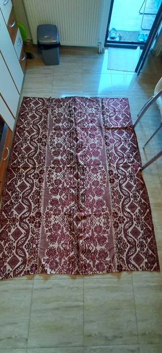 Velinta taraneasca autentica, cusuta cu fir de matase, 80 ani