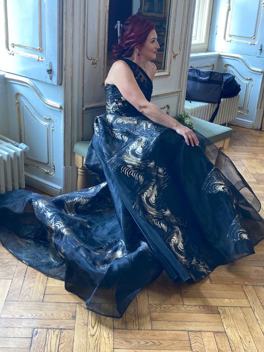 Vand rochie nașă/soacră