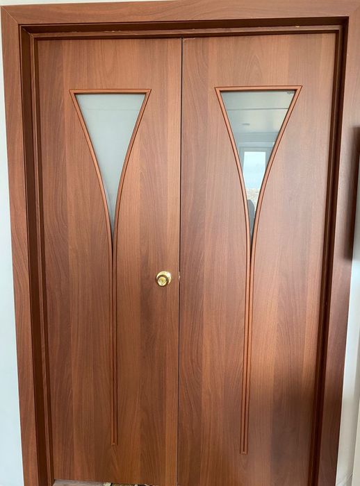 Продам межкомнатные двери