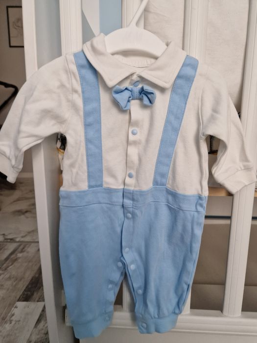 Комплект за изписване на момче 50 размер и два костюма 1-3м и обувки