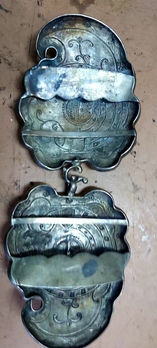 Сребърни възрожденски пафти