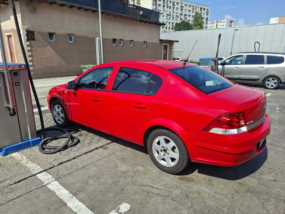OPEL Astra 2012 — imagine 2