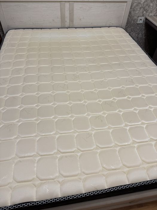 Матрс б/у  160 х 200