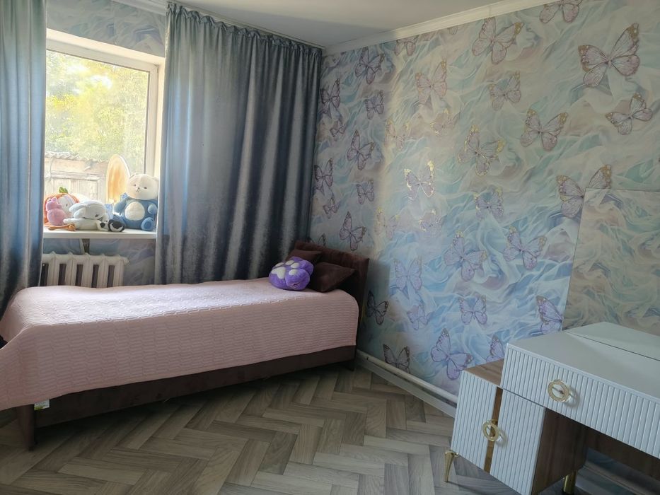 Продам 5 комнатную квартиру