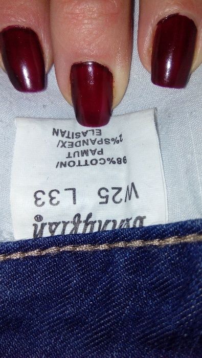 Продавам дамски дънки