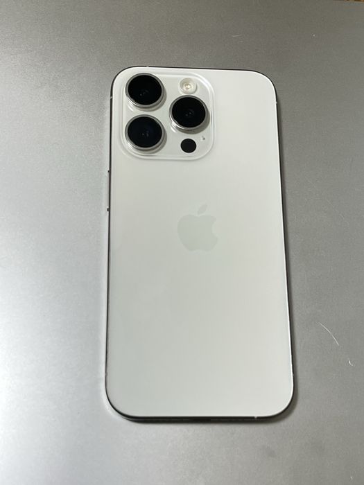 iPhone 15 pro 128 GB