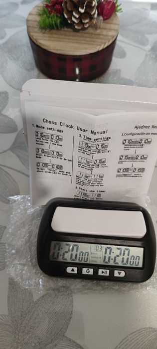 Продавам нови Оригинални шах часовници Leap