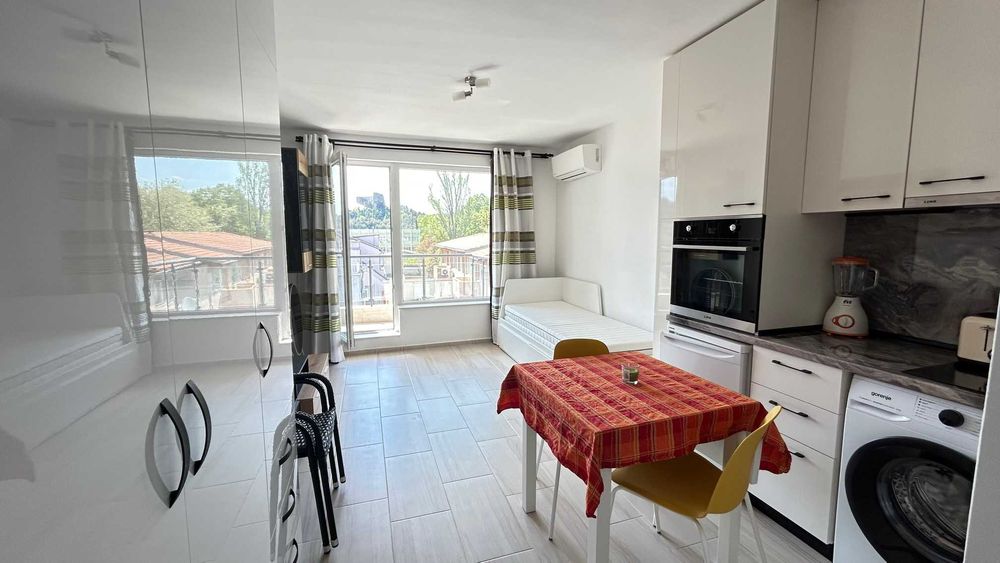 Дава се под наем Едностаен апартамент в Варна, Бриз - 27 кв.м за 400 € - Снимка #5