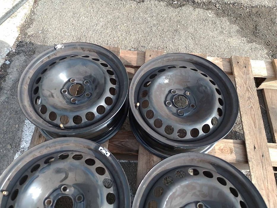 15 цола 5 х 100 мм АУДИ А1 - Оригинал - 6 Инча / ЕТ 29