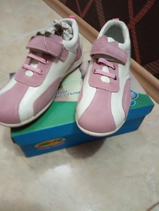 Нови обувки Chippo р-р 36 естествена кожа