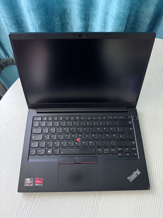 Laptop Lenovo ThinkPad E14• Ryzen 5500 • 8Gb • 240 SSD • slim • metalic
