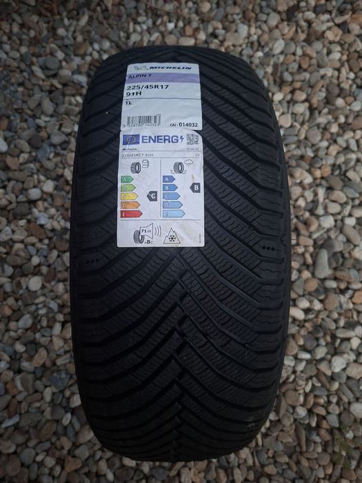 Vand 4 anvelope iarna, Michelin,noi , 225/45/17