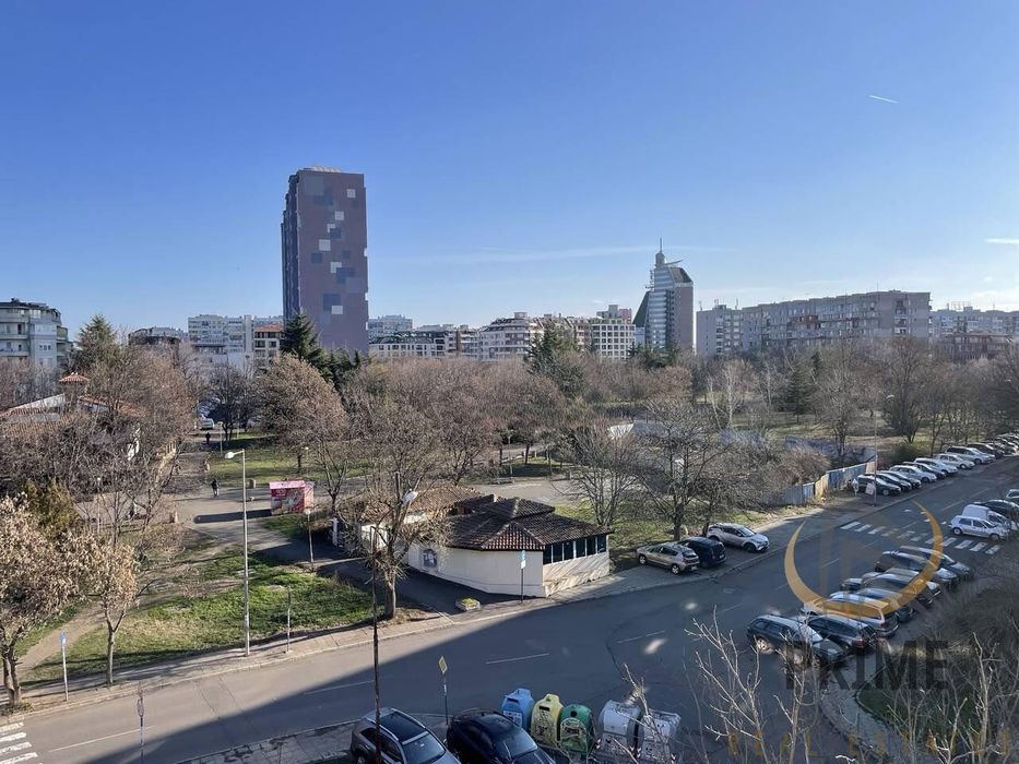 Дава се под наем Тристаен апартамент в Бургас, Славейков - 75 кв.м за 612 € - Снимка #12