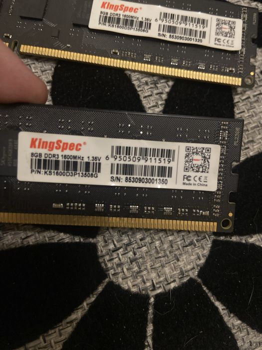 ОЗУ 2x8 Ddr3 1600MHz
