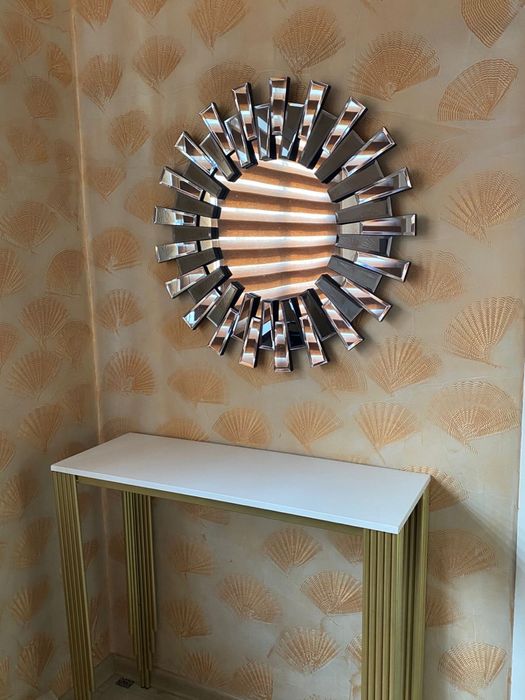 Консул с зеркалом