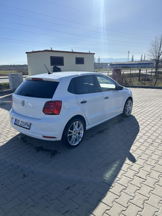 VOLKSWAGEN Polo 2015 — imagine 2