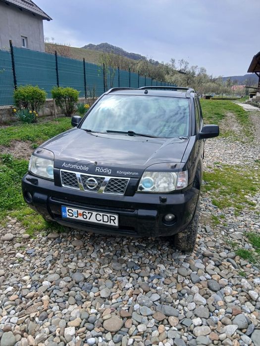 Vând Nissan X-Trail 2.2