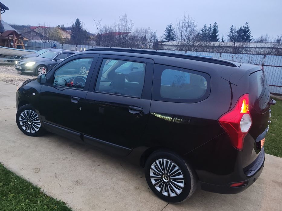 Vând Dacia Lodgy Laureate 2013 ,1.2 Tce. 109 mii km