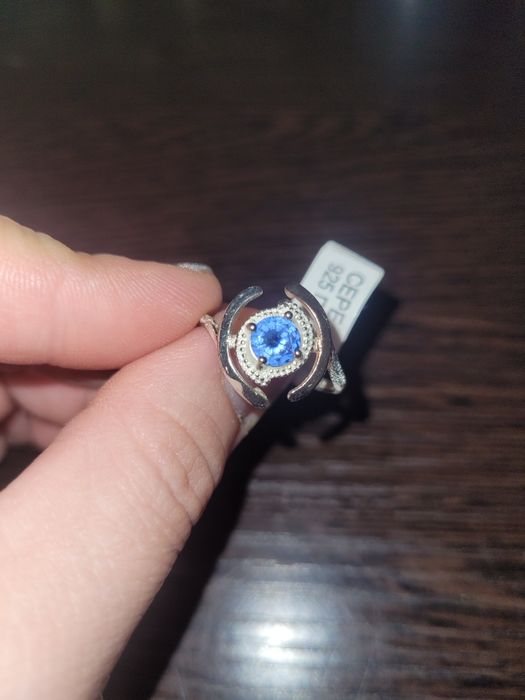 Кольцо серебрянное новое