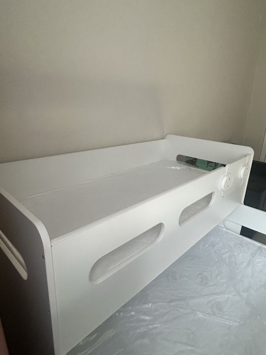 Детская современная кровать