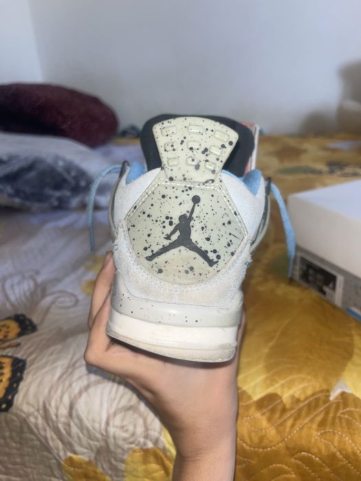 Jordan 4 university blue