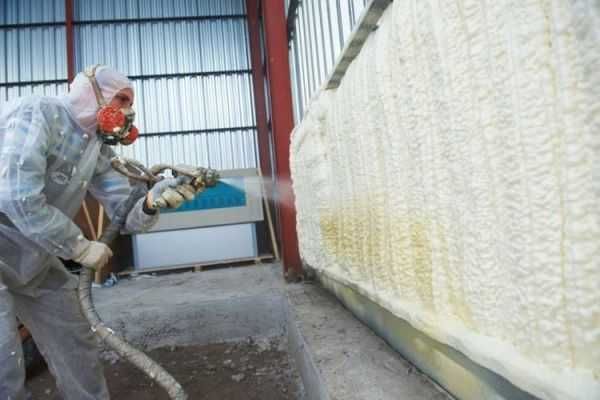 Пенополиуретановая изоляция (ППУ) Pena poliuretan (PPU) izolyatsiyasi