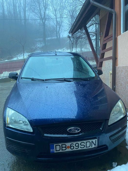 Vând Ford Focus.