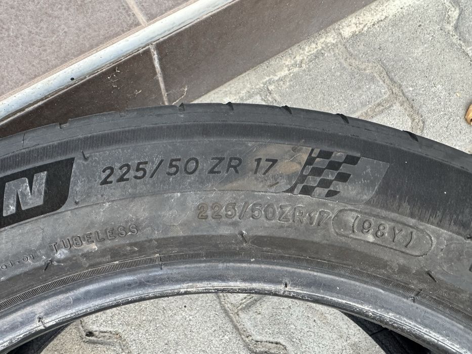 2 бр летни гуми Michelin 225/50/17 pilot sport 4 DOT2021г