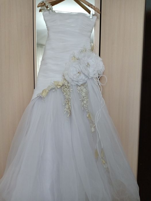 Свадебные платья