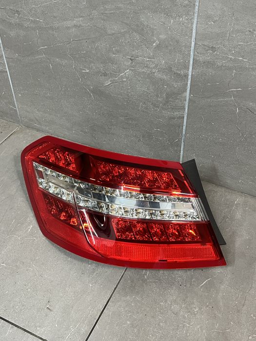 Ляв стоп за мерцедес е класа w212