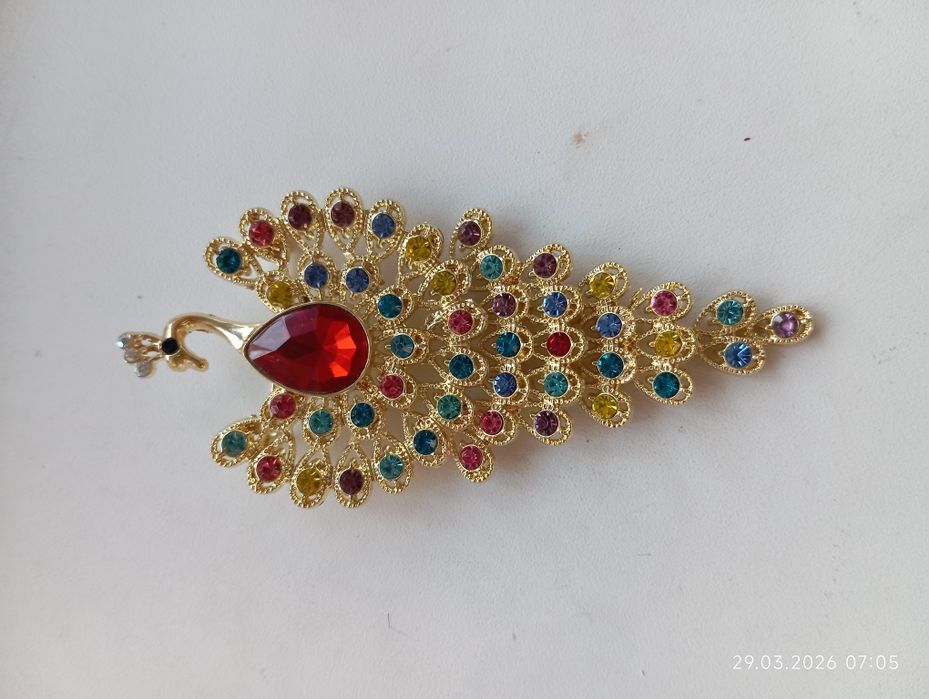 Брошь Павлин хит сезона