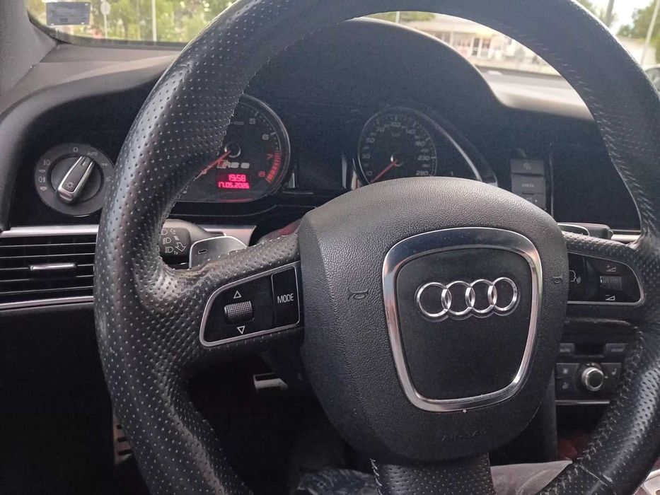 Волан Ауди А6 RS 6 2010