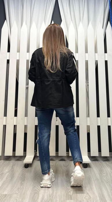 Пролетен тренчкот