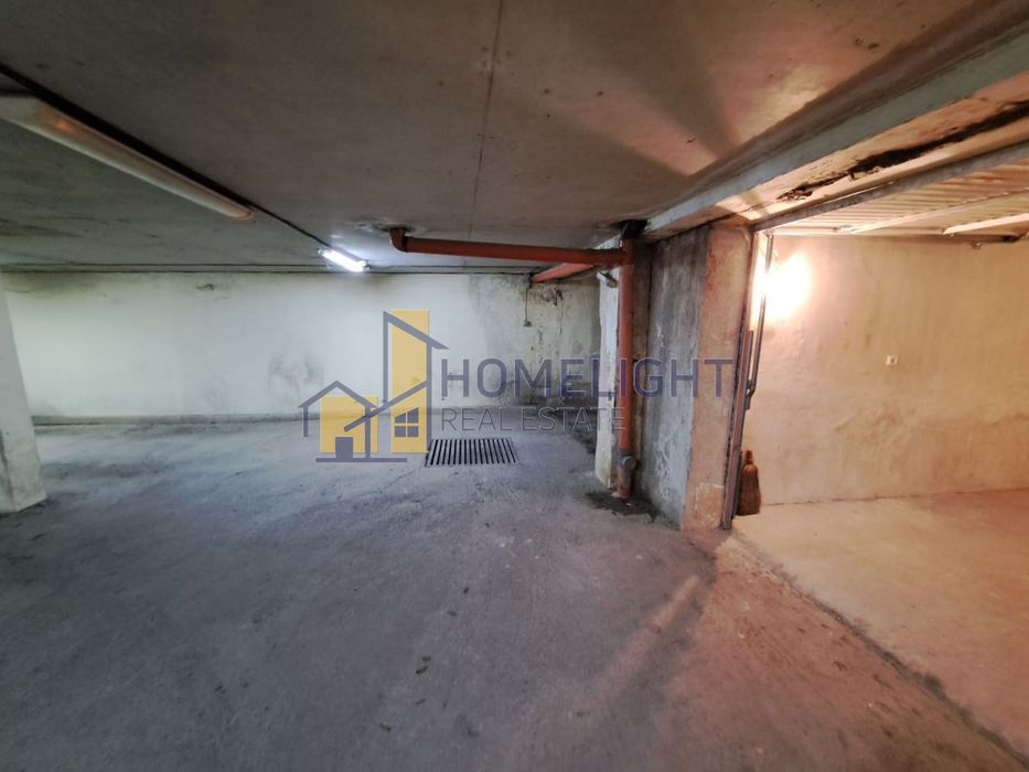 Дава се под наем Гараж / Паркомясто в София, Белите брези - 17 кв.м за 122 € - Снимка #1