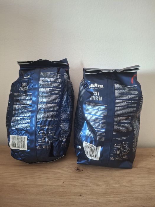 Vand lot cu 2 pungi cu cafea boabe la 1 kg  Lavazza Gran Espresso