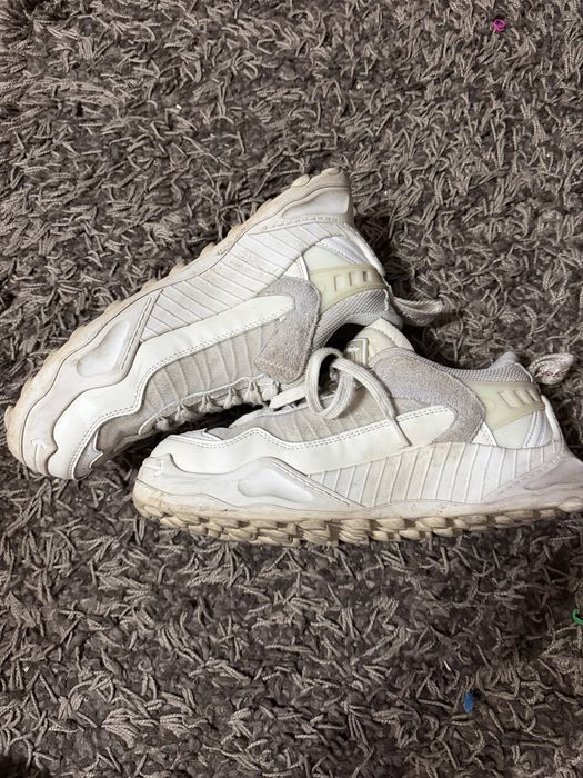 Adidași off white odsy 1000