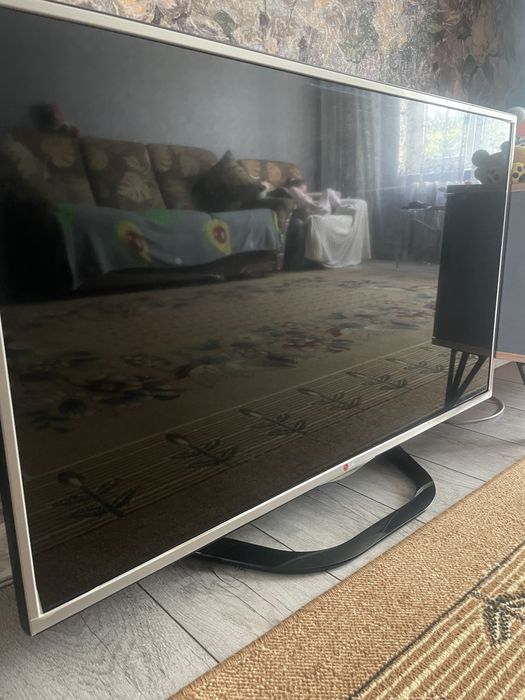 Продаю Телевизор LG
