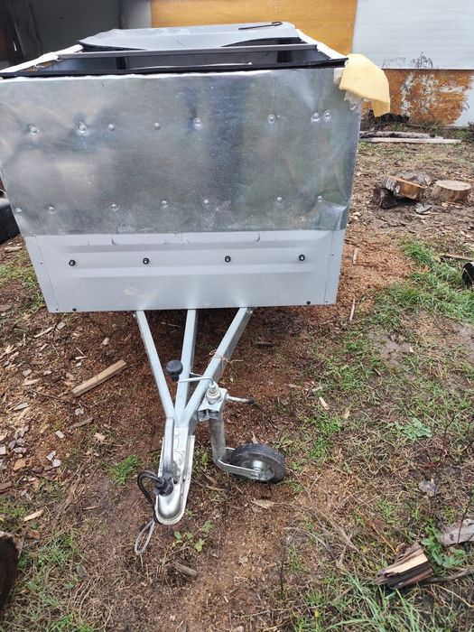 Remorca pe un ax  500kg