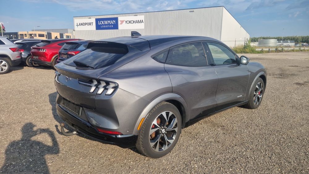 Ford Mustang Mach E AWD Premium 98kWh