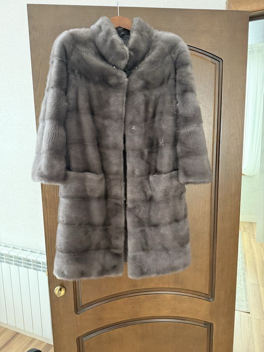 Шуба из голубой норки