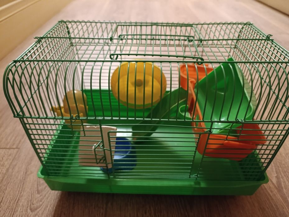 Клетка для хомяка с поилкой