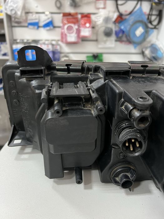 Фара БМВ Е36 новая