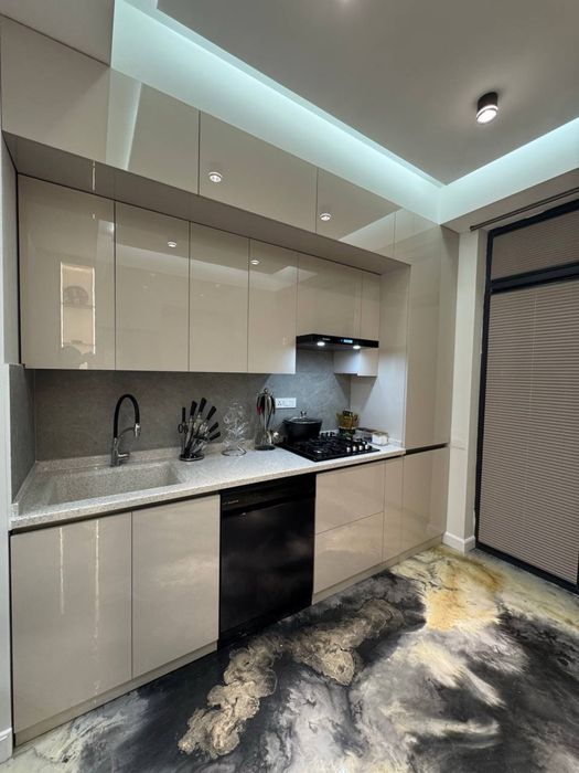 Сдам 3-х ком квартиру в ЖК Яккасарай сити молл. Срочно