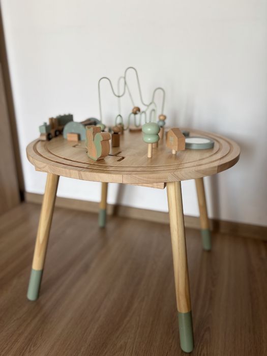 Măsuță montessori