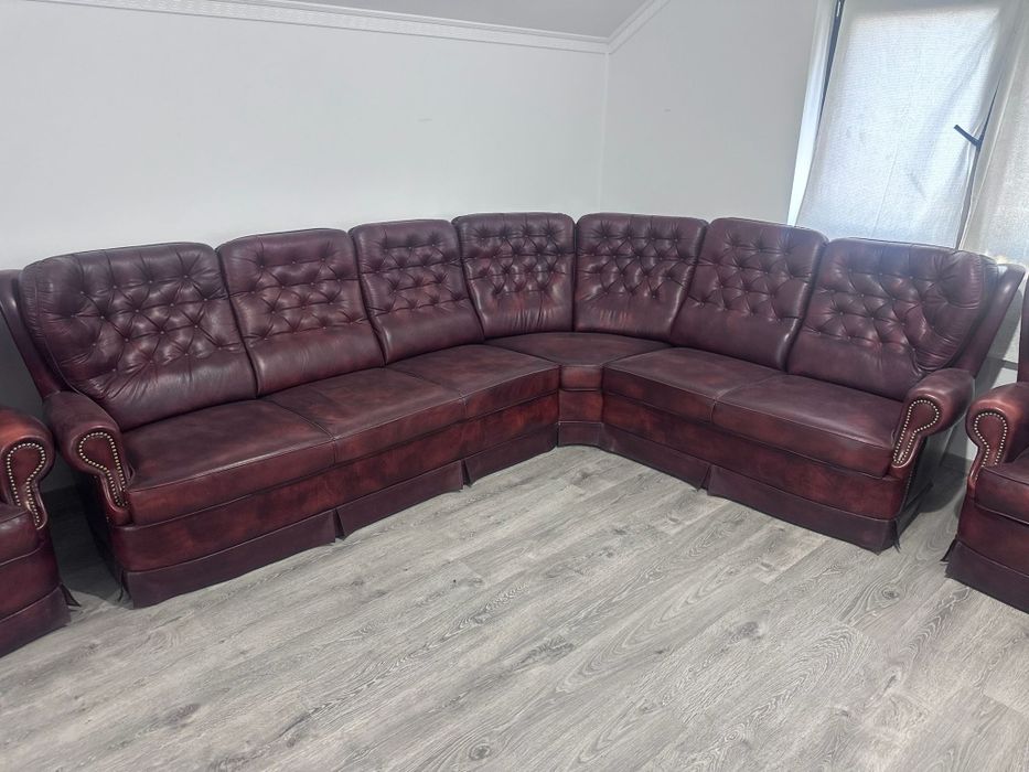 Colțar din piele naturală + fotolii, stil Chesterfield, culoare bordo, stare foarte bună