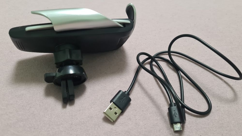 Încărcător auto wireless