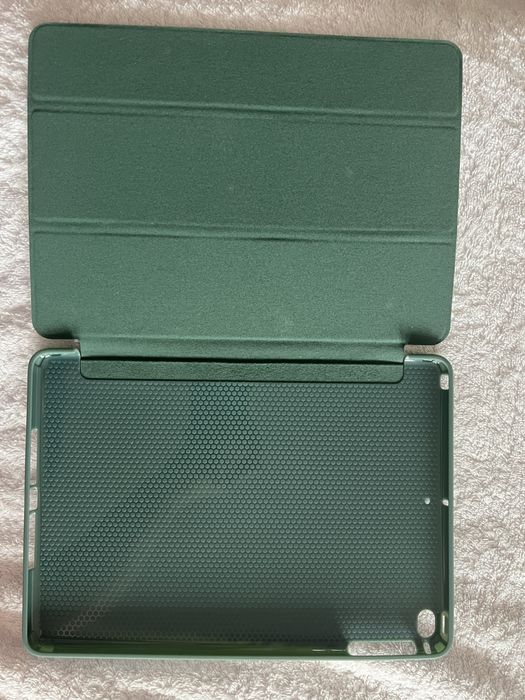 Husa si folie mata Ipad 9